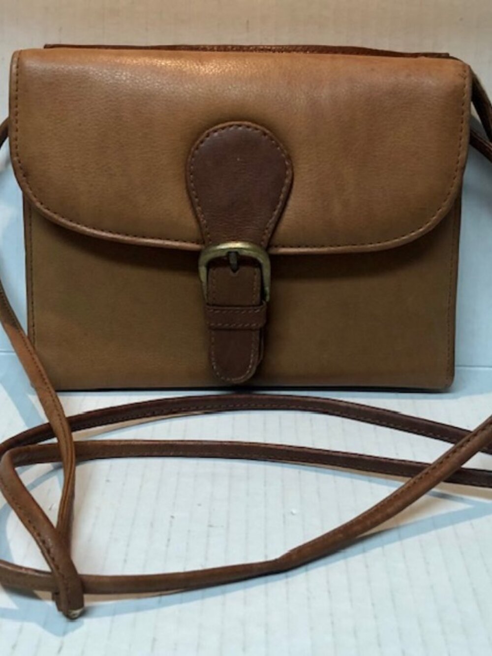 Boulder Ridge medium brown crossbody purse wallet leather tanned cowhide